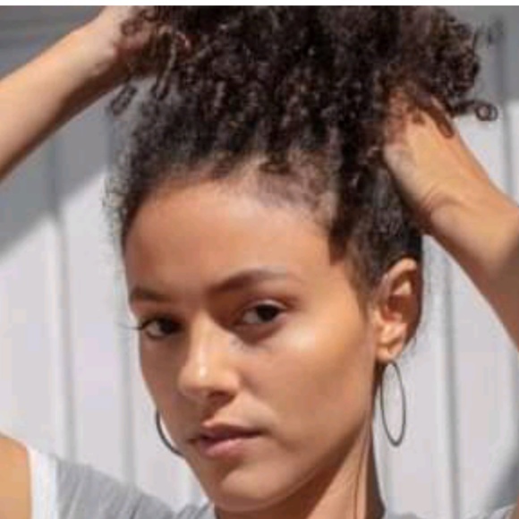 Meet your Posher, Tanya - Picture 1 of 1